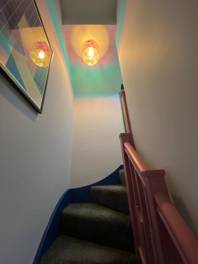 Aaron Wise - 51 Fitzhamon Apartments Cardiff Eksteriør billede