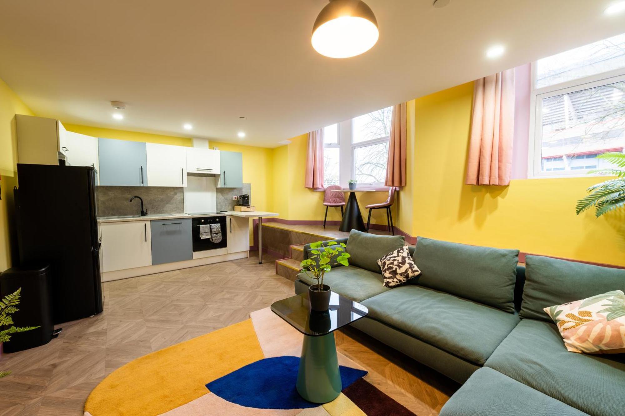 Aaron Wise - 51 Fitzhamon Apartments Cardiff Eksteriør billede